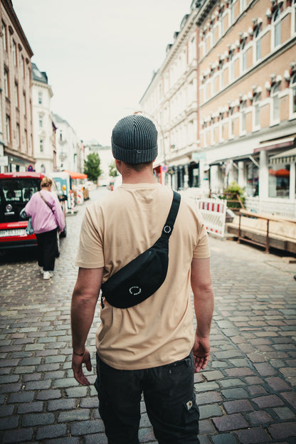 Bauchtasche aus recycelten Materialien
