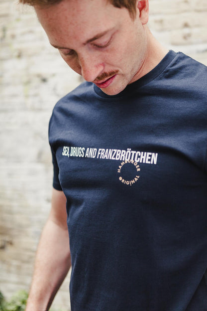T-Shirt aus Bio-Baumwolle "Sex, Drugs and Franzbrötchen"