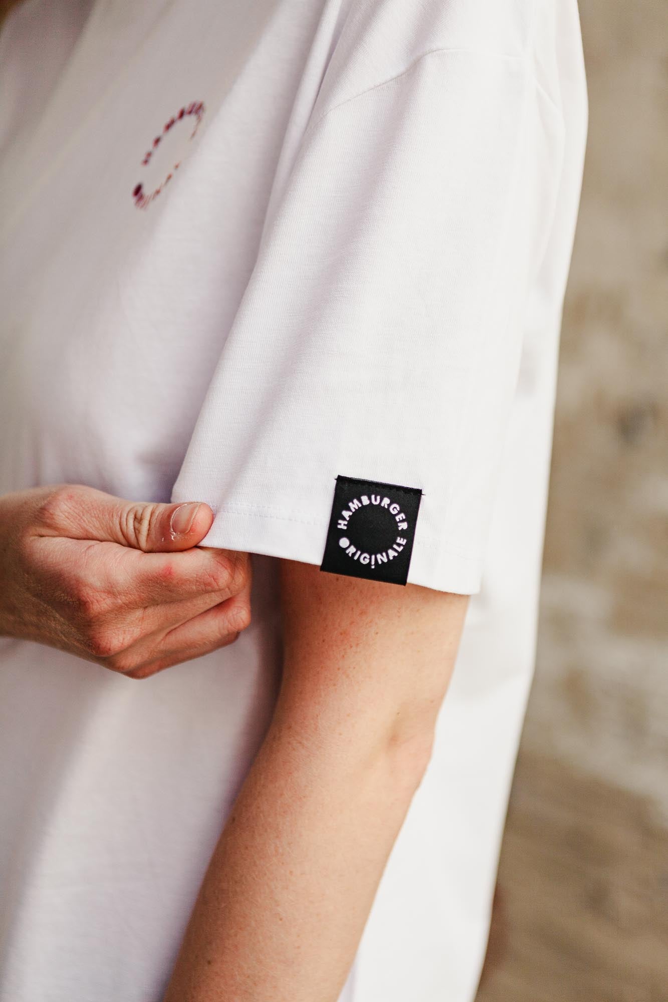 Oversized T-Shirt aus Bio Baumwolle mit 3D Logos