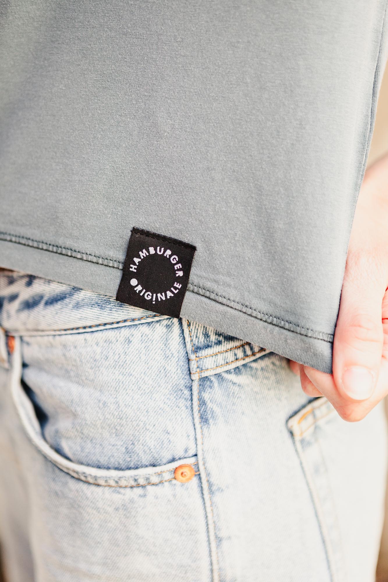 Crop Top mit Logo auf Rückseite